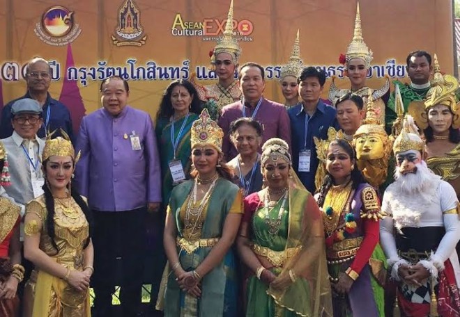 Thailand Prime Minister Prayut Chan-o-cha (top row, third from left), Ipag artistic director Steven Fernandez (second row, second from left) and participants of Asean Plus Ramayana Festival.  PHOTO FROM IPAG’s FACEBOOK PAGE