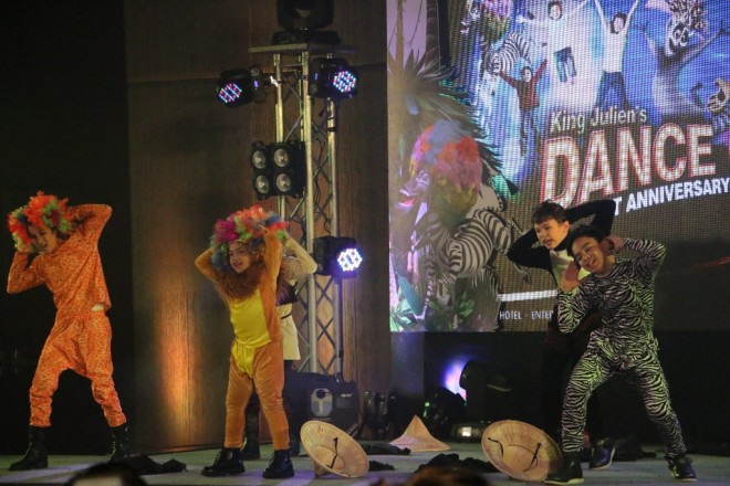 High energy and excitement ensued as Kidz.com showed their creative DreamWorks-themed routine.