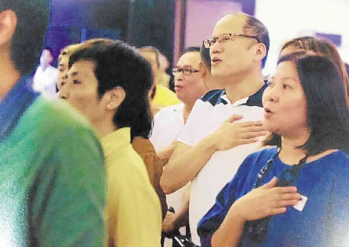 FORMER President Aquino joins TSM in singing the national anthem. FROM THE FACEBOOK PAGE OF REGGIE NOLASCO/THE SILENTMAJORITY