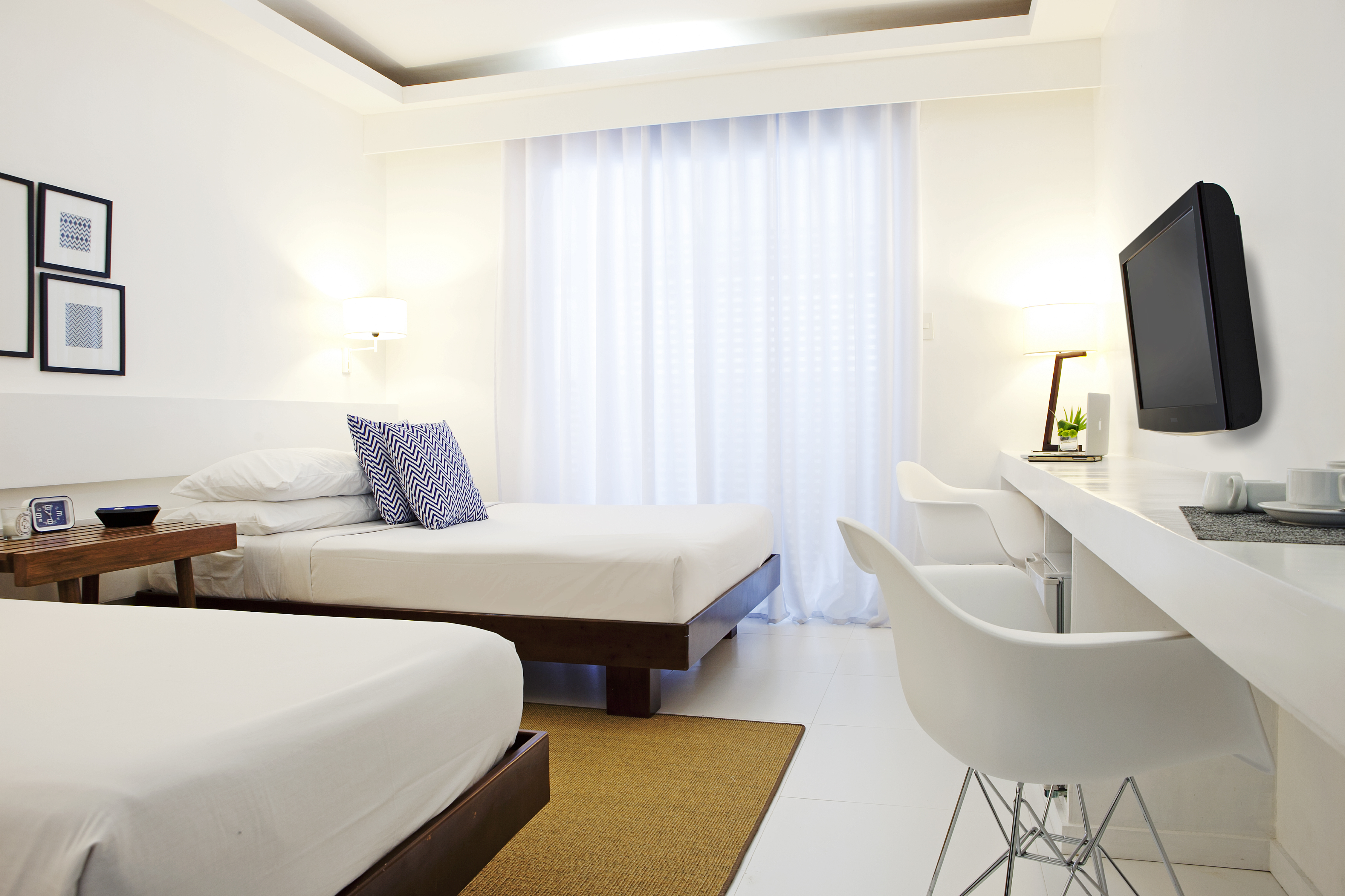 Guests will be very comfortable cocooning in Blue Marina's tastefully designed rooms.
