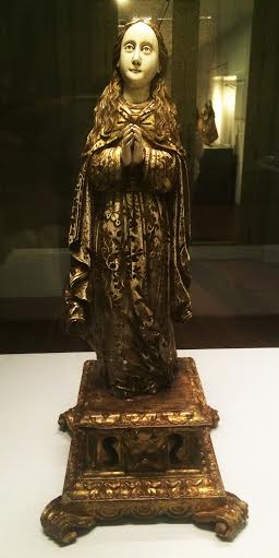 17TH-CENTURY image of Mary made of ivory