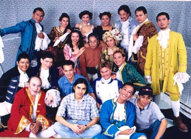 Sebastian (seated center, second row from top, with eyeglasses) with the cast of Bankard Ticketcharge’s “All’s Well That Ends Well,” 1999. PHOTO COURTESY OF ARIES ALCAYAGA