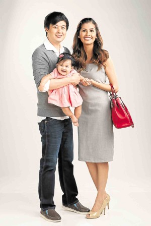 SHAMCEY and husband Lloyd Lee with daughter Nyke