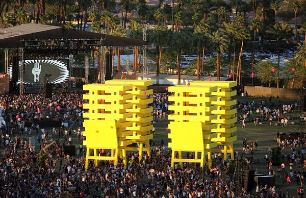 BIRD’S eye view of “Katrina Chairs” next to the Coachella Main Stage PHOTO FROM TWITTER@COACHELLAS16