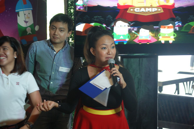 "Super Kakki" hosts a Pinoy Henyo-themed game with some of the guests. PHOTO by Gianna Francesca Catolico/INQUIRER.net