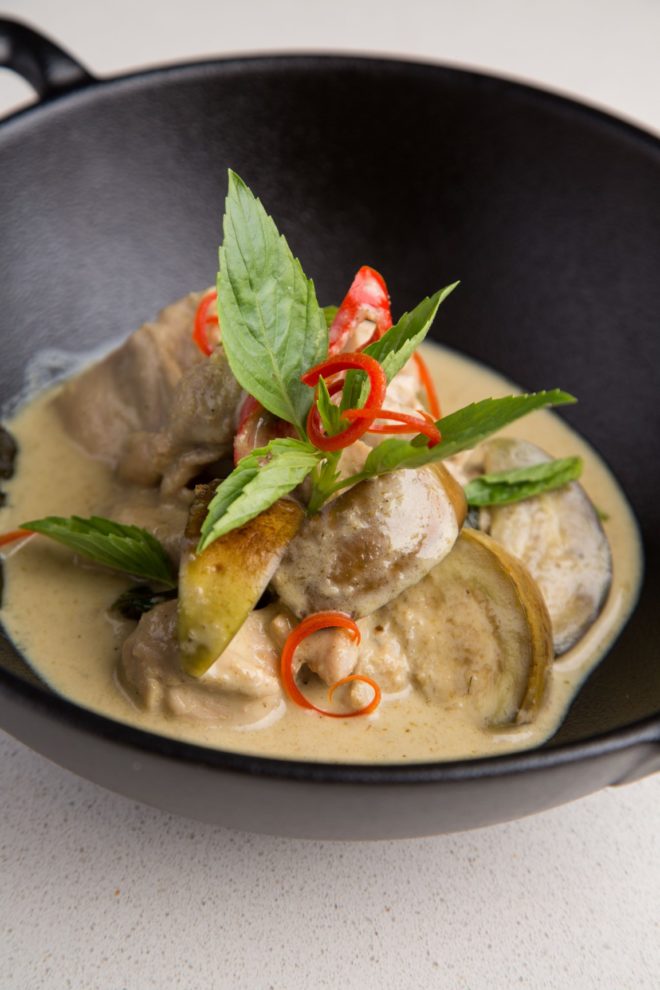 GREEN Curry with Chicken 