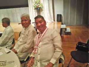 AMBETH Ocampo with his 91-year-old father at the reception RAOUL J. CHEE KEE
