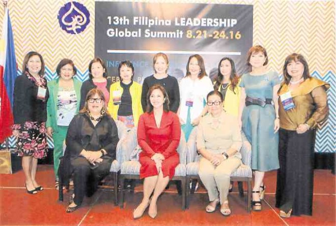 SEATED are FilipinaWomen’s Network founder and CEO Marily Mondejar, Vice President Leni Robredo, Cebu Vice Governor AgnesMagpale. With them are members of the steering committee for the FWN summit recently held in Cebu.