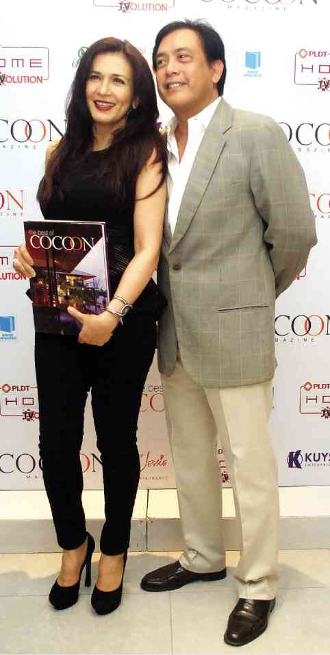 The couple, early in their relationship last year, during the launch of the InqLifestyle’s and Hinge Inquirer’s “Cocoon” book, where Zsa Zsamet Onglao’s colleagues in architecture