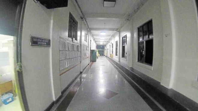 One of the security personnel at Manila City Hall saw an entity lurking in one of the corridors.
