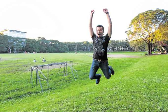 Probably Manix’s most favorite place in UP is the Sunken Garden, as he recalls more of his happier college memories taking place here. It was here where he celebrated getting into his alma mater by letting out a happy scream.