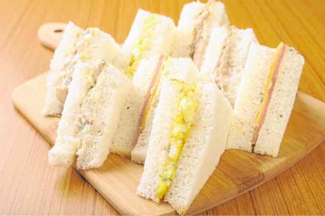 FamilyMart’s Triangle Sandwiches
