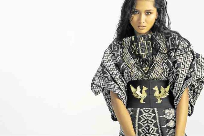 Three-piece ensemblemade of Burmese tribal clothworn with waist cincher