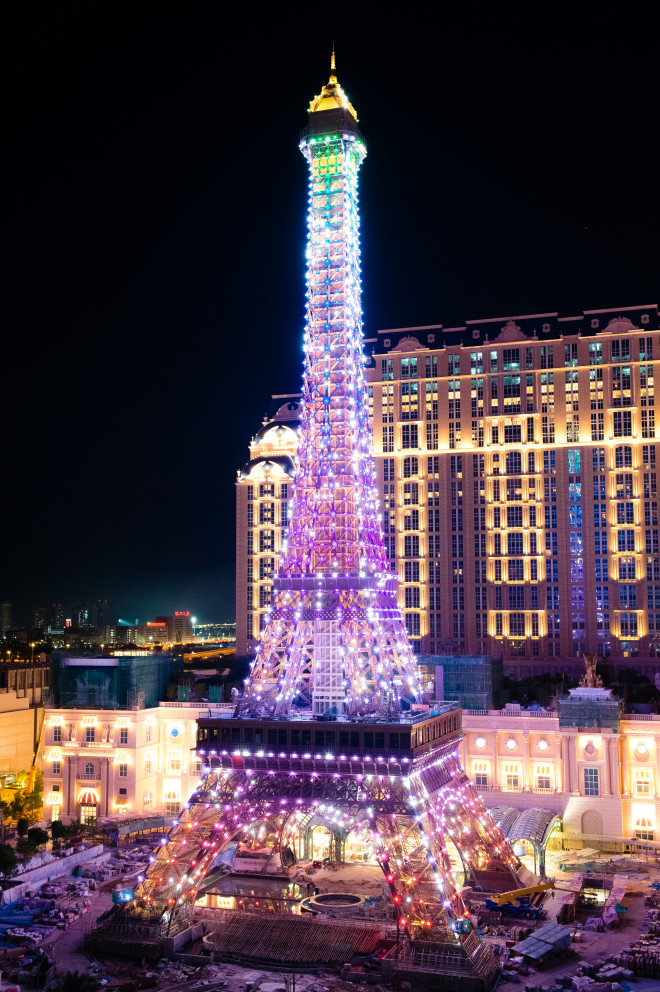 The Parisian Macao’s spectacular Eiffel Tower light show. PHOTOS COURTESY OF THE PARISIAN MACAO