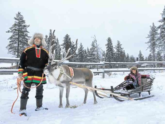 Reindeer sleigh ride