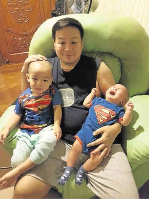 Eric Chao and kids