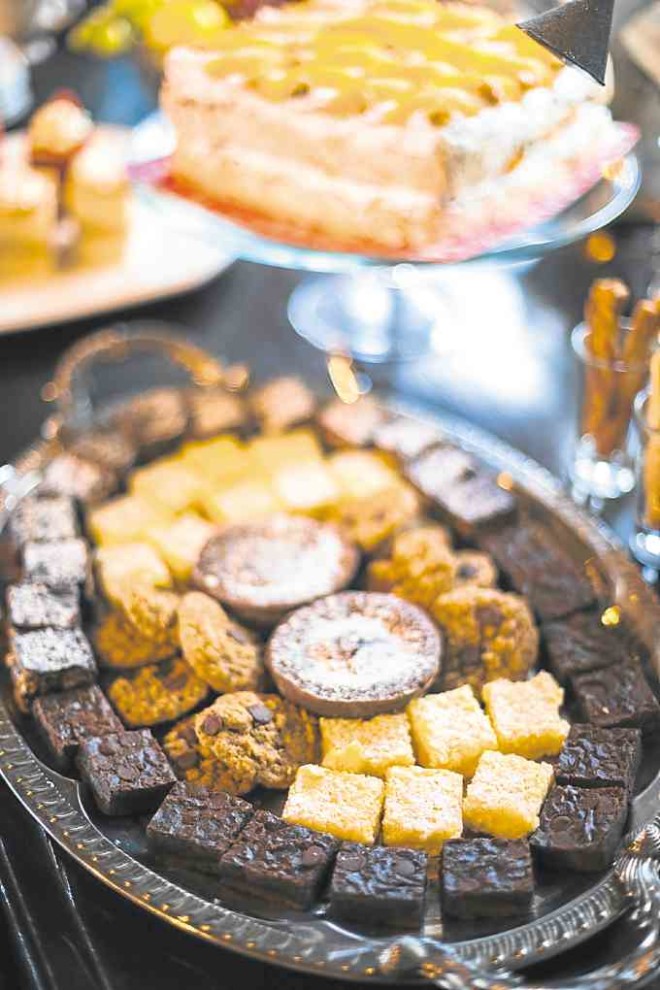 Nic’s Dessert Tray consists of Molten Lava, Oatmeal Fudge Bar, Lemon Bar, Double Fudge Bar and Oatmeal Chocochip Cookies. —JILSON SECKLER TIU