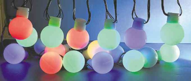 ET 30 LED Light Blinking Shatterproof Ball Lights