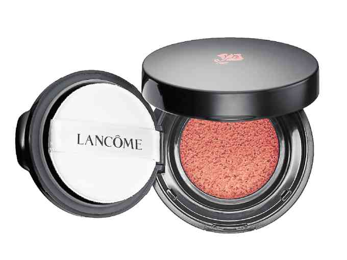 Instead of powder blush, invest in a cushion blush. Lancome Cushion Blush Subtil delivers an intense, hydrating flush. Available at Rustan’s Makati and Shangri-La, Robinsons Magnolia and Lancome Greenbelt.