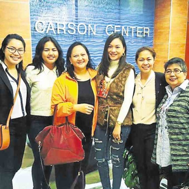 Luisa Salimbangon, Martina Salimbangon, Laney Maghirang, Dolly Camurungan, Cathy Salimbangon and Mae Purificacion
