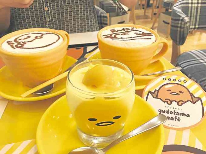 Amazing Gudetama dessert and latté art