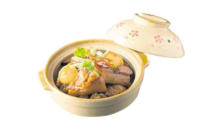 Slow-Cooked Supreme Sea Cucumber with Abalone and Pork Knuckle