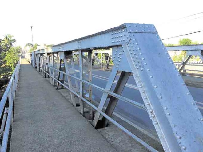 Steel railing of Tumagboc Bridge