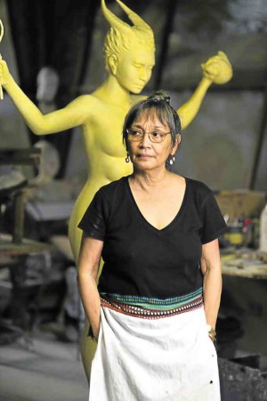 Agnes Arellano working on her “Goddesses 2”