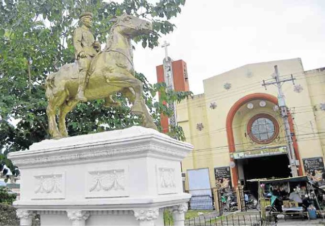 Gen. Antonio Luna monument fronting Cabanatuan Cathedral at Plaza Lucero