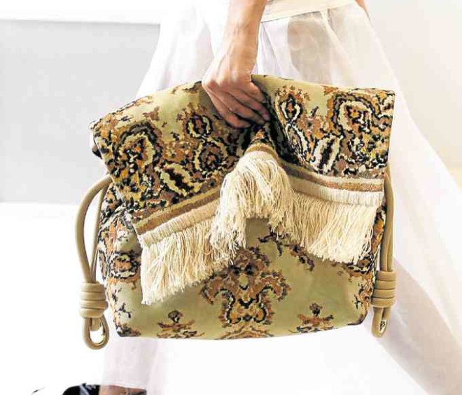 CARPET BAG Awitty throwback to the last century