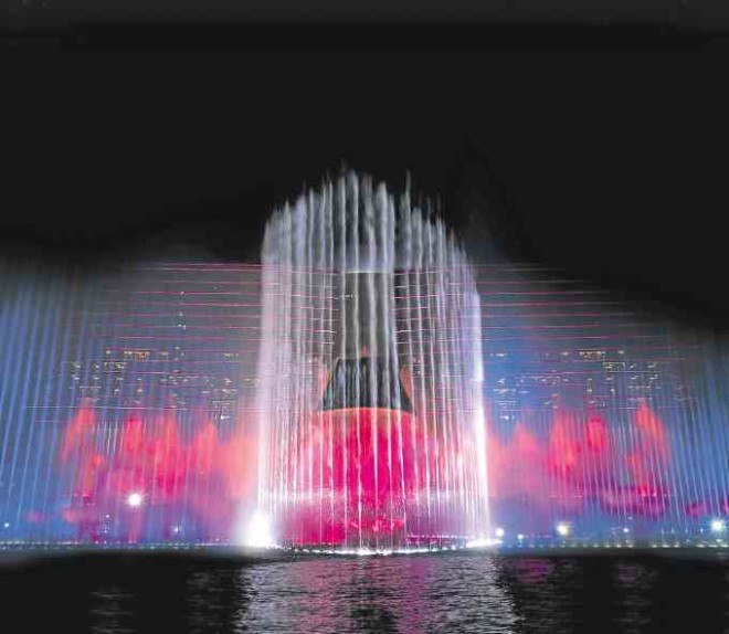 Okada Manila’s The Fountain
