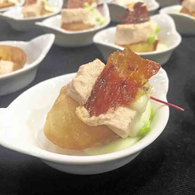 “Jamon” flan and “manchego” cream on puri bread by Margarita Forés —ANGELO COMSTI