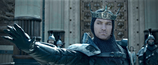 Vortigern, played by Jude Law, got his title as king by slaying his own brother. / Warner Bros. Pictures