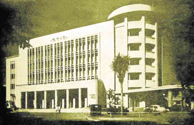 GSIS building, soon to be demolished