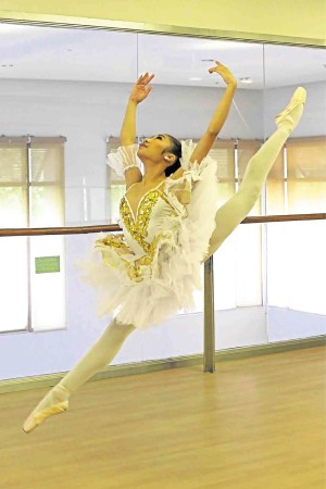 ‘Dancing is life. Ballet is life,’ says Steffi Santiago —PHOTOS BY KIMBERLY DELA CRUZ