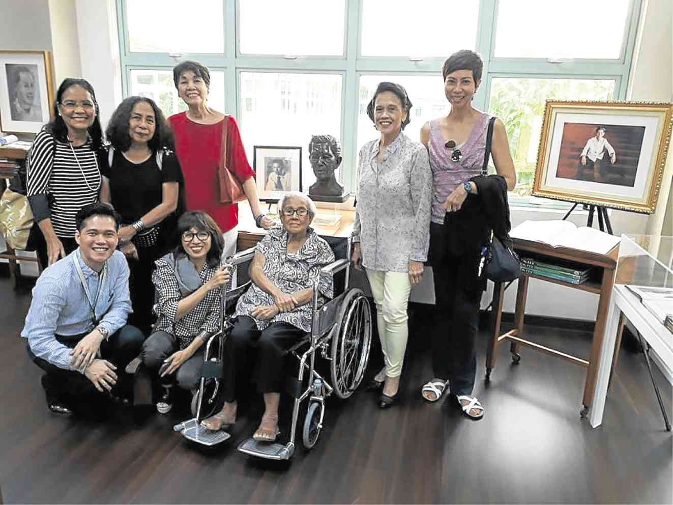 At FEU’s Nick Joaquin Special Collections Room, Nick’s friends and fans gather.