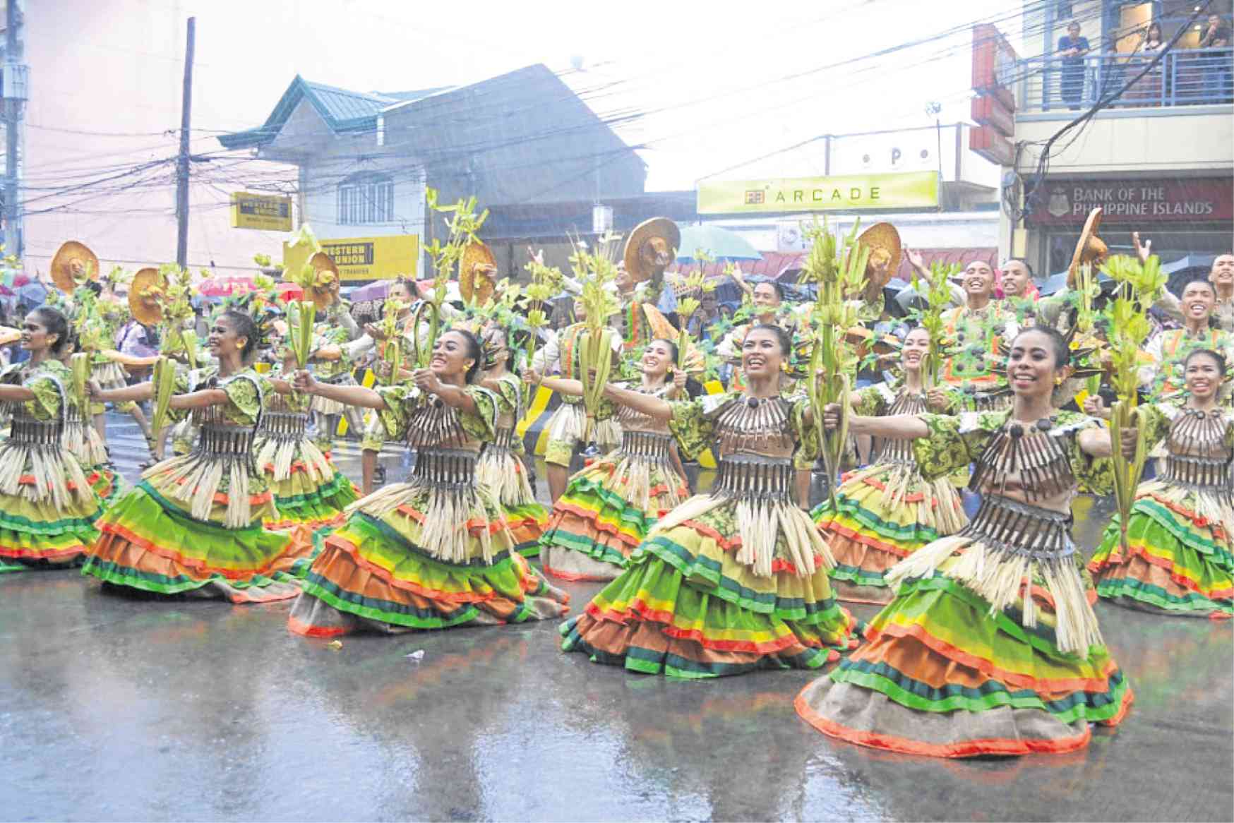 Quezon celebrates ‘agri-culture’ in colorful fest
