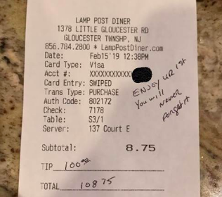 Police officer leaves $100 tip