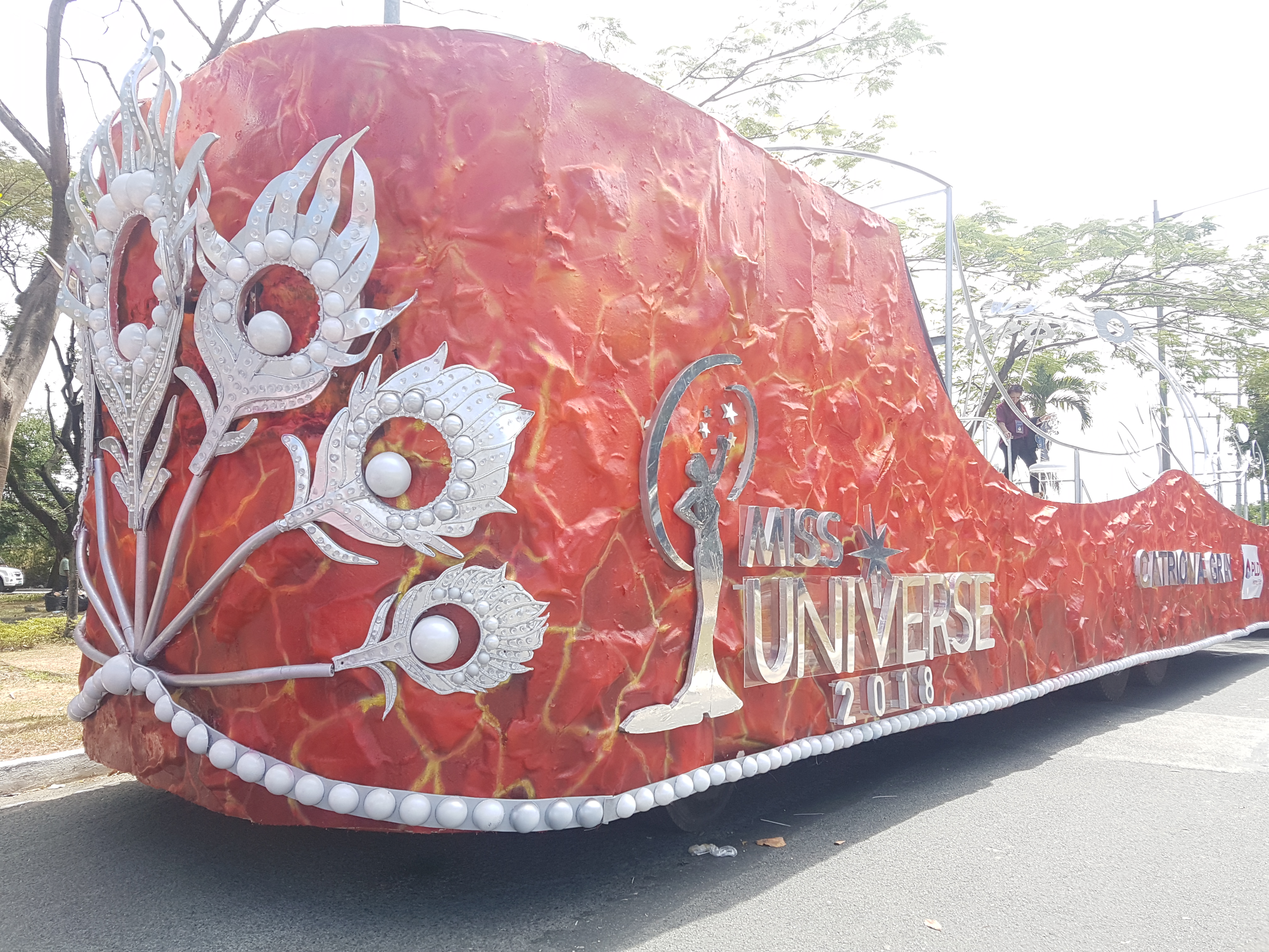 LOOK: Miss Universe 2018 Catriona Gray's lava-inspired parade float