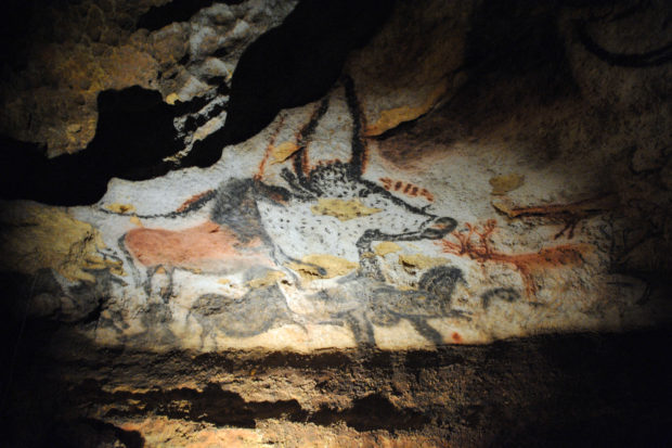Picture taken during a visit of the Lascaux Cave on July 25, 2008 near the village of Montignac, south Western France. The cave, added to the UNESCO World Heritage Sites list in 1979, containing some of the most well-known Upper Paleolithic art, estimated to be 16,000 years old, was closed to the public in 1963 in order to preserve the art. AFP PHOTO POOL / PIERRE ANDRIEU (Photo by PIERRE ANDRIEU / AFP)