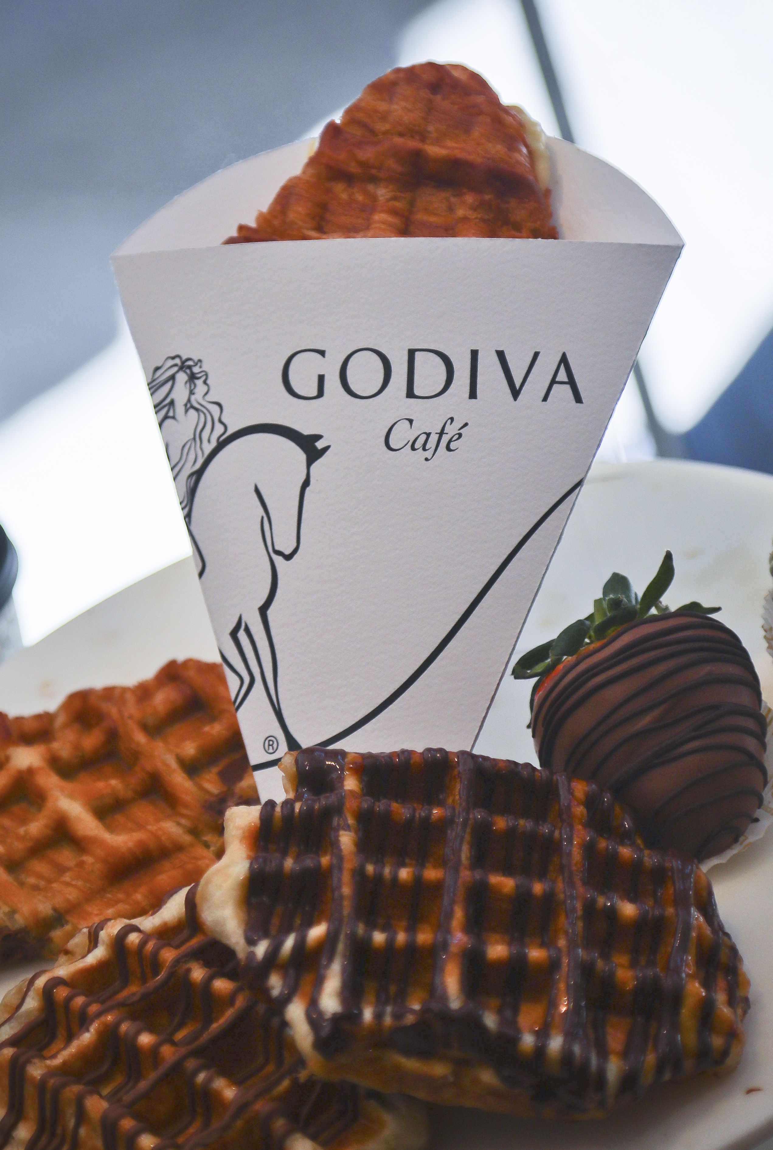 Godiva moves beyond chocolate to open 2,000 cafes