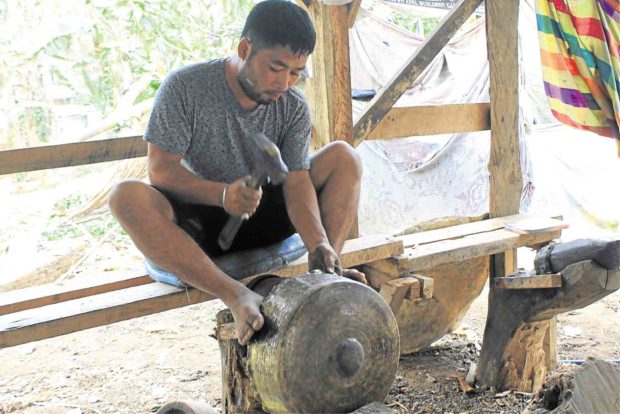 The gong and the kris: In Lanao, the art of the metalsmith lives