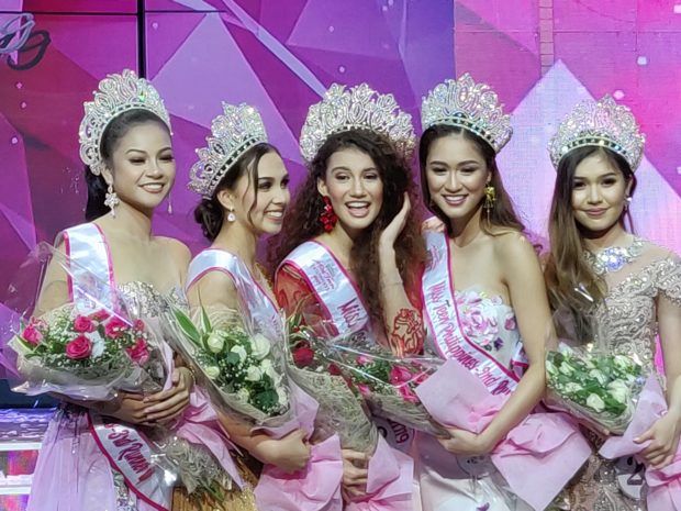 Nikki de Moura and Miss Teen Philippines runners-up