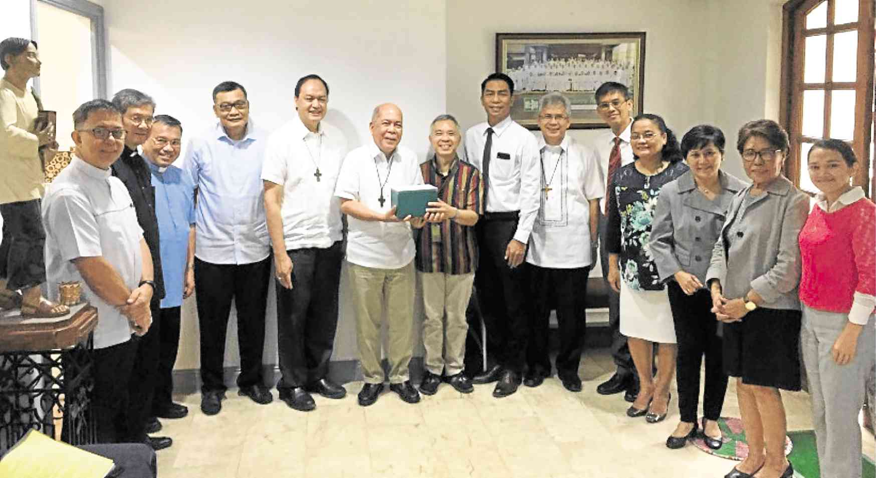 Mormons turn over 4 centuries of digitized Philippine Catholic records to CBCP