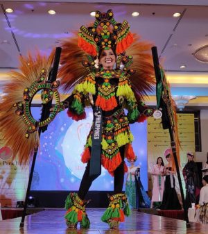 Kenya, Chile, Mongolia, Spain earn gold in Miss Earth costume contest ... Princess Manzon