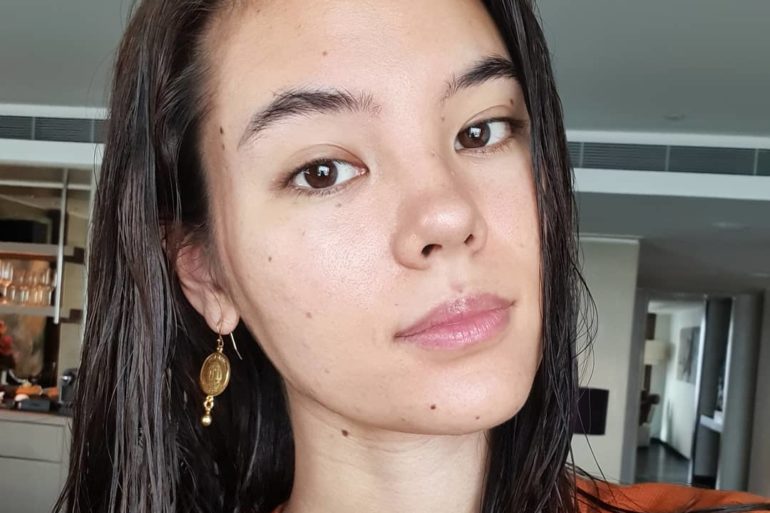 LOOK: Catriona Gray flaunts bare face to promote self-love