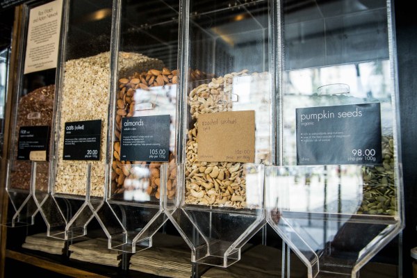 These zero waste grocery stores in Metro Manila encourage you to bring your own containers