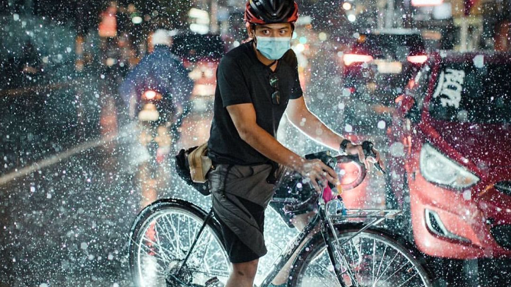 Meet Jilson Tiu, the photojournalist delivering realities we need to see on two wheels