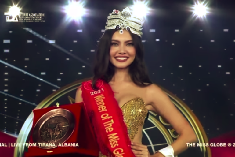 Maureen Montagne was crowned Miss Globe 2021