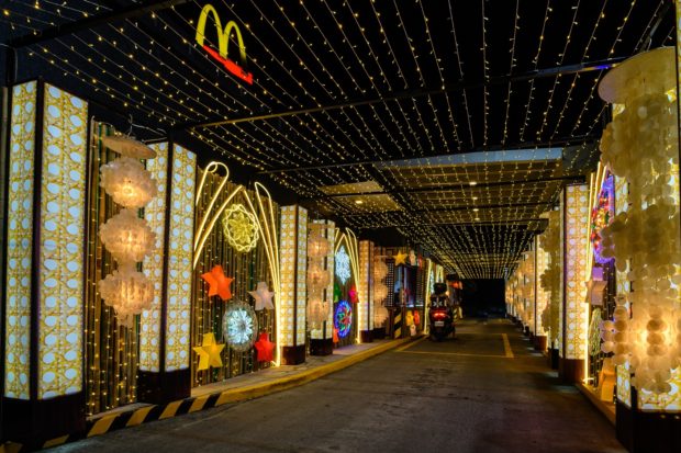 McDonald’s Parol Holiday Ride-Thru